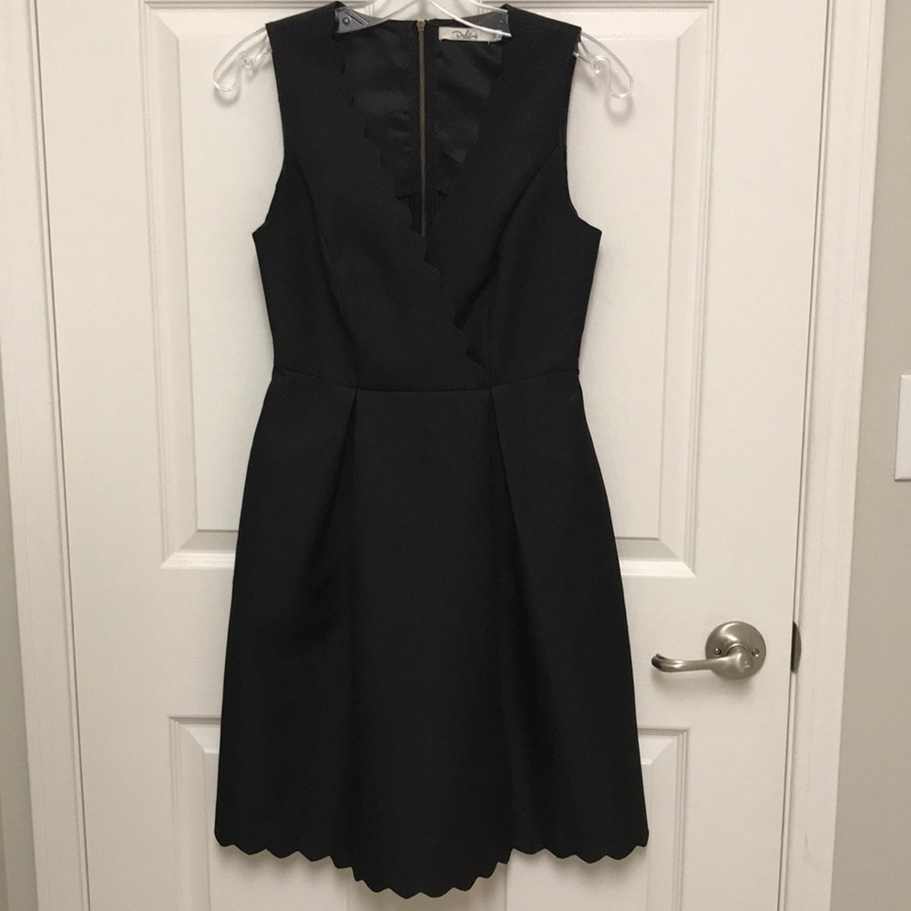 Darling London Dress, Black Size 6